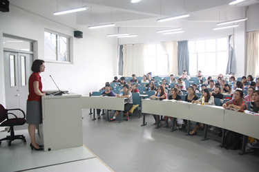 02.jpg