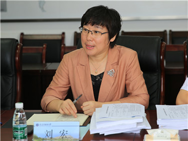 刘校.jpg