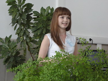 图片1：中学组选手芭莉娜.jpg1111.jpg