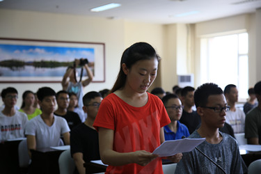 学生教官代表苗泽宇_副本.jpg