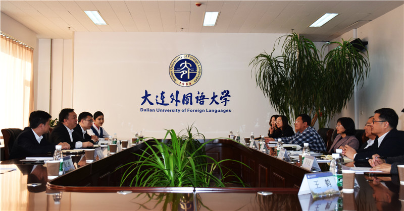 5-校企座谈1.jpg